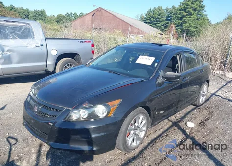 2009 Honda Accord 2.4 Ex-L z USA, uszkodzony, nr VIN 1HGCP26869A013636